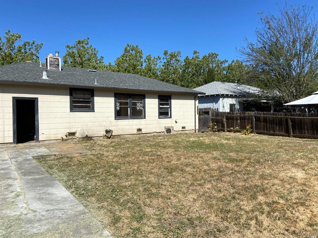 2532 Sonoma St.